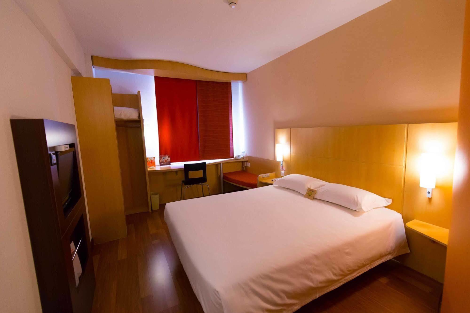 ไอบิส เชนหยาง ตีซิ Hotel เสิ่นหยาง ภายนอก รูปภาพ